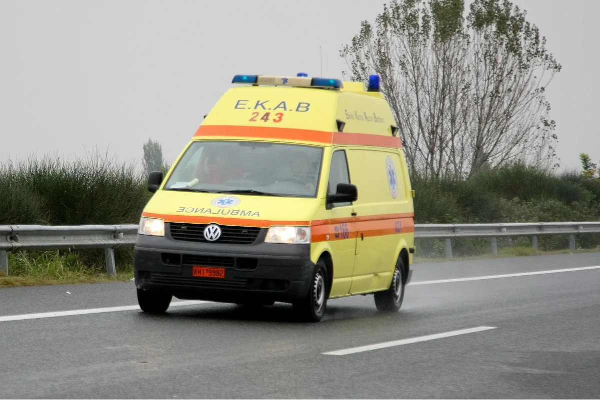 Όχημα έφερνε από τον Έβρο 7 παράνομους μετανάστες – Λίγο αργότερα εξετράπη της πορείας του