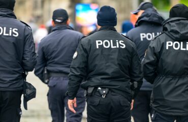 Τουρκία: Άγνωστος άνοιξε πυρ εναντίον του δημάρχου της Φετιγιέ – Τραυματίστηκε στο πόδι