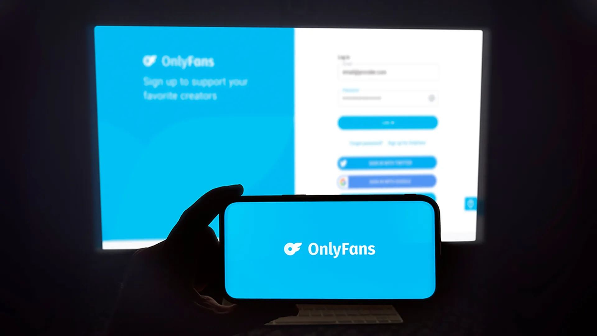 «Χάκαραν» το OnlyFans και εκβιάζουν 340 εκατ. χρήστες