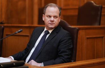 Τέμπη: Παράσταση προς υποστήριξη της κατηγορίας για την υπόθεση Κ.Αχ.Καραμανλή δήλωσαν συγγενείς θυμάτων