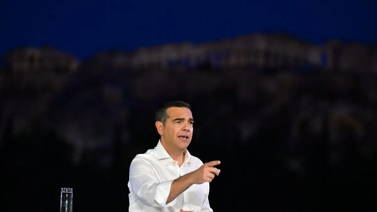 Δείτε βίντεο: Το απρόοπτο με πολίτη κατά τη διάρκεια της ομιλίας του Α.Τσίπρα – «Ένας γιατρός παιδιά να βοηθήσει»