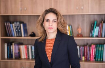 Αυτή είναι η 53χρονη γιατρός που πυροβόλησε ο 57χρονος σύζυγός της πριν αυτοκτονήσει στον Χολαργό (φώτο)