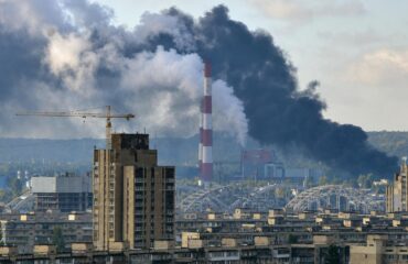 Κίεβο: Οι Ρώσοι σκοπεύουν να το καταστήσουν «ανενεργό» πλήττοντας όλες τις σημαντικές υποδομές του