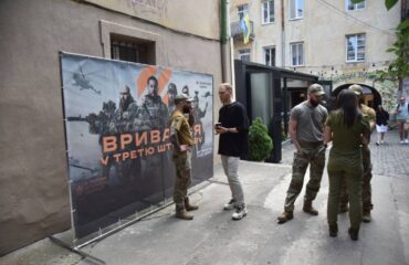 Κίεβο: Στρατολόγοι του Ζελένσκι πήγαν σε γυμναστήριο για εθελοντές αλλά το μετάνιωσαν