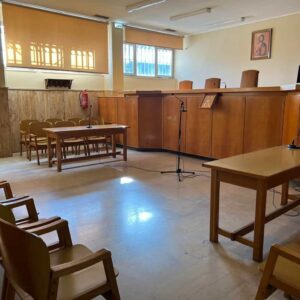 Οδηγούνται στα δικαστήρια δύο εργαζόμενοι στη Θεσσαλονίκη για εγκατάλειψη ανήλικης ΑΜΕΑ μέσα σε λεωφορείο