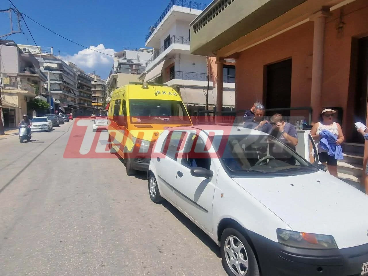 Οδηγός ΙΧ στην Πάτρα πήγαινε με «σπασμένα τα φρένα», προκάλεσε τροχαίο και εξαφανίστηκε στο «άψε σβήσε»