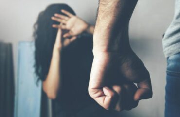 Η ΕΛΑΣ αναζητά 42χρονο επιχειρηματία στο Ηράκλειο που κατηγορείται για ξυλοδαρμό της 28χρονης πρώην συντρόφου του