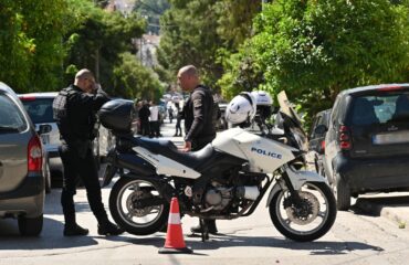 Φρικτές αποκαλύψεις για την δολοφονία της 39χρονης από τον 41χρονο – Στο διπλανό δωμάτιο ήταν τα παιδιά τους