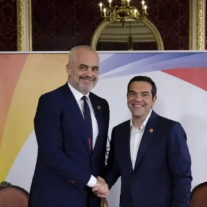 Σφοδρή αντιπαράθεση Ε.Ράμα – Α.Τσίπρα στο Χ για τα επεισόδια στην Αλβανία: «Τι άλλο θα περίμενες;»
