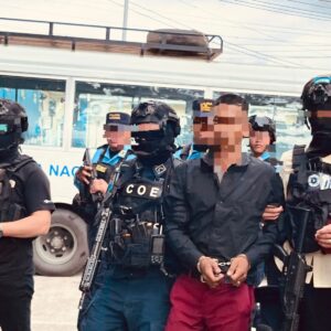 Κάρλος Μολίνα: Συνελήφθη στην Ονδούρα ο «μαύρος γάτος» για τη σφαγή των 19 εργατών (φώτο-βίντεο)