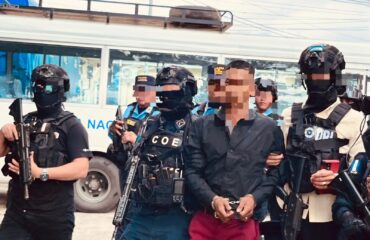 Κάρλος Μολίνα: Συνελήφθη στην Ονδούρα ο «μαύρος γάτος» για τη σφαγή των 19 εργατών (φώτο-βίντεο)