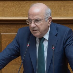 Συγκλονίζει η σύζυγος του Ν.Αθανασίου: «Πέθανε στα χέρια μου – Είχε έναν πολύ δύσκολο καρκίνο» (βίντεο)