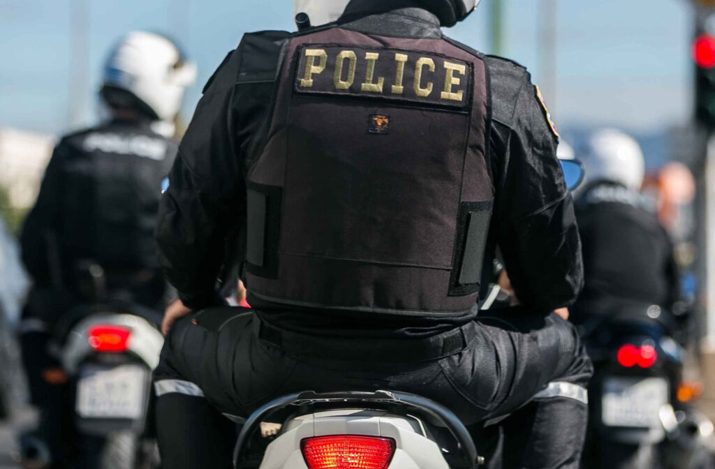 Επιχείρηση της ΕΛ.ΑΣ. σε οικισμούς Ρομά στο Μενίδι: Επτά συλλήψεις