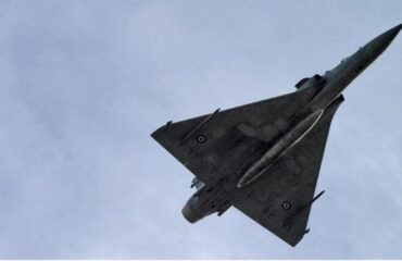 Βίντεο: Η Γαλλία αναβάθμισε τα ουκρανικά Mirage 2000 – Τώρα φέρουν βόμβες ακριβείας AASM Hammer