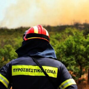 Δύο πύρινα μέτωπα στην Αττική: Φωτιές σε Φιλοθέη και Μαρκόπουλο!