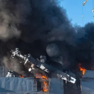 Ουκρανικά drones πλήττουν πάλι τη ρωσική ναυτική βάση στην Κροστάνδη! (βίντεο)