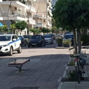 Οδηγήθηκε σήμερα το πρωί στα δικαστήρια της Καλαμάτας ο 41χρονος συζυγοκτόνος