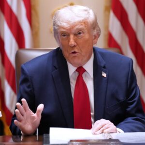 Ν.Τραμπ: «Το Ισραήλ και το Ιράν πρέπει να σταματήσουν αμέσως να “πυροβολούν”»