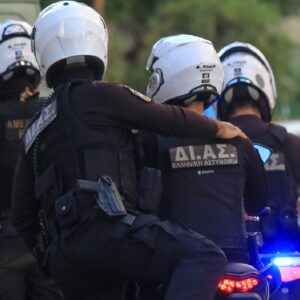 Συνελήφθησαν 3 αλλοδαποί στη Θήβα που κρατούσαν σαν σκλάβο εργαζόμενό τους: Ανάμεσα στους δράστες κι ένας ανήλικος