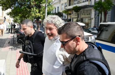 Στα δικαστήρια Πατρών ο Τζέιμς Δαλαμάγκας: Αρνείται την κατηγορία και την έκδοσή του στην Αυστραλία