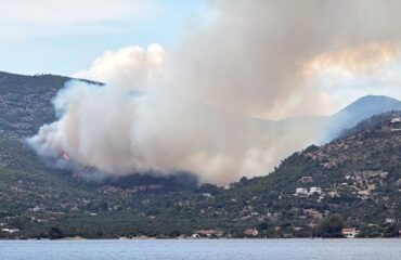 Φωτιά στο Λουτράκι: Συνελήφθη 70χρονος Γάλλος που εκτελούσε αγροτικές εργασίες
