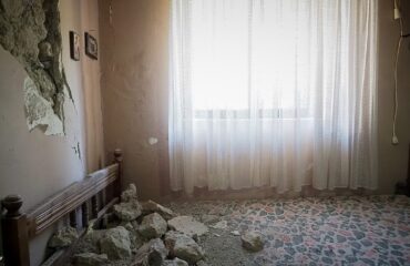 Σεισμοί στην Εύβοια: Τουλάχιστον 15 κατοικίες κρίθηκαν ακατάλληλες μετά τoυς ελέγχους