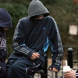 Χειροπέδες σε παρέα τριών νεαρών: Επιτέθηκαν και έβρισαν τρία άτομα στο Zάππειο