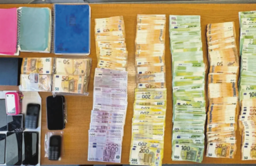 Στα δικαστήρια οι έξι συλληφθέντες για το κύκλωμα στις Πολεοδομίες