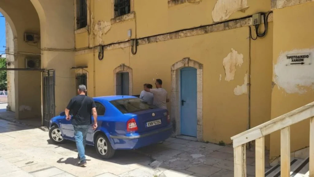 Χανιά: Eλεύθερος ο 56χρονος Γερμανός που τραβούσε φωτογραφίες σε περιοχή του Ακρωτηρίου και της Σούδας