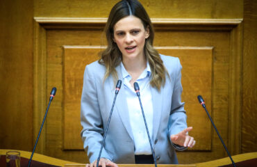 Ε.Αχτσιόγλου: «Δεν αποκλείω στις επόμενες εκλογές να κερδίσει ο Α.Τσίπρας τον Κ.Μητσοτάκη»