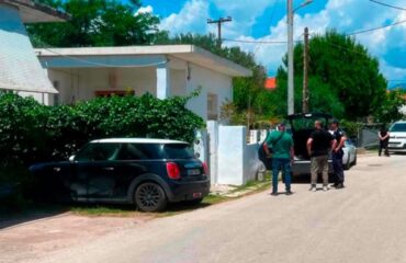 Έγκλημα στο Αίγιο: Συνελήφθη για οπλοκατοχή ο Ιταλός σύντροφος της μητέρας που βρέθηκε νεκρή μαζί με τον γιο της