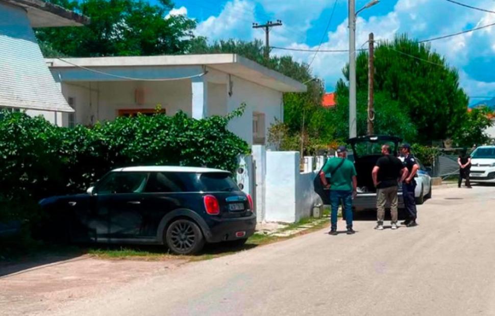 Έγκλημα στο Αίγιο: Συνελήφθη για οπλοκατοχή ο Ιταλός σύντροφος της μητέρας που βρέθηκε νεκρή μαζί με τον γιο της