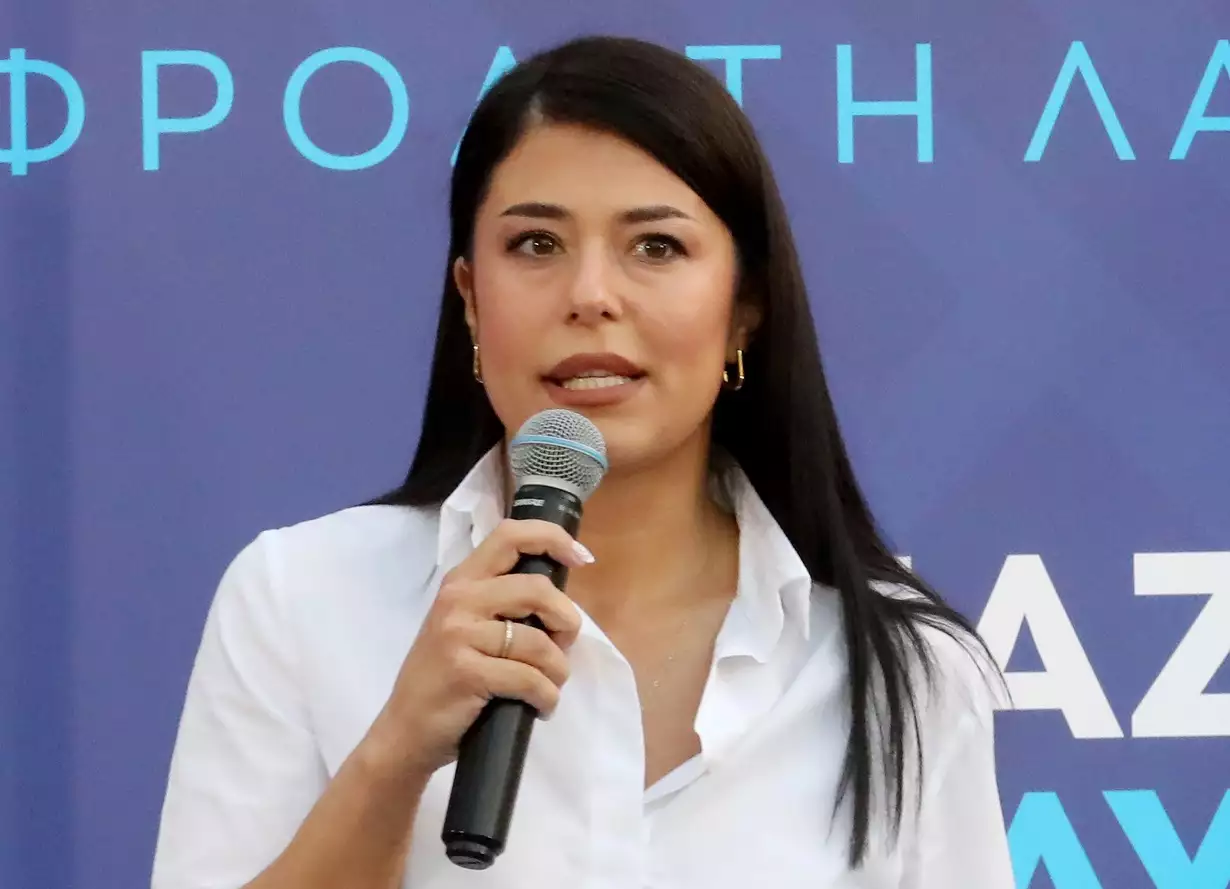 Α.Λατινοπούλου: «Οι εικόνες χάους στο Μπέλφαστ προειδοποίηση για το σκοτεινό μέλλον της Ευρώπης»
