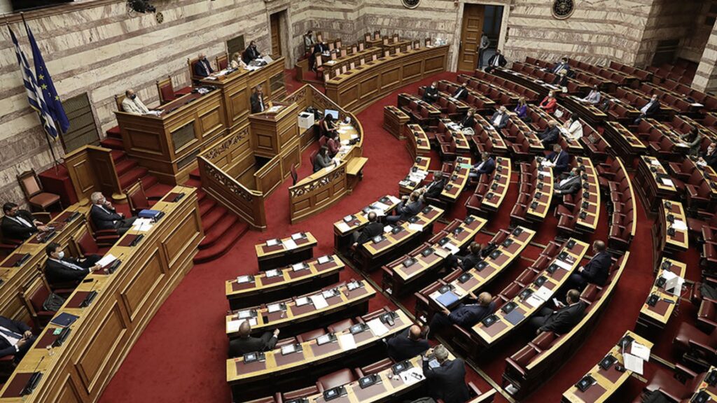 Υπερψηφίστηκε από την Ολομέλεια της Βουλής το νομοσχέδιο για την οριστική αδειοδότηση των περιφερειακών καναλιών
