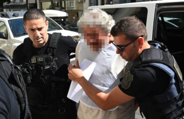 Στο Αυτόφωρο ο Τζέιμς Δαλαμάγκας: Ποιοι άλλοι κάθονται μαζί του στο εδώλιο