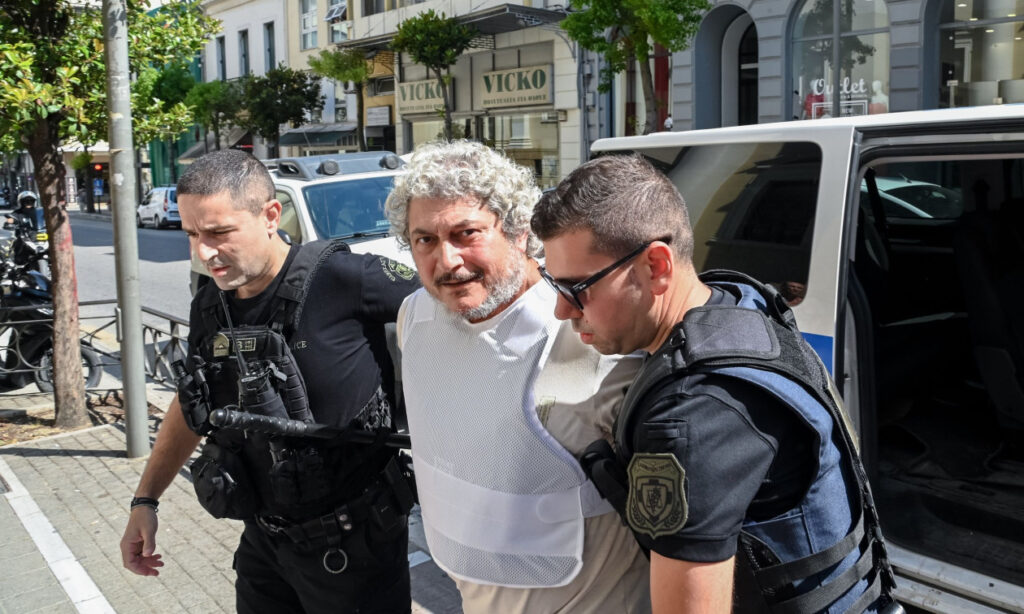 Τζέιμς Δαλαμάγκας: «Έκανα μάθημα αγγλικών σε παιδιά»