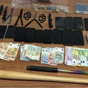 Αττική: Πώς δρούσαν κυκλώματα ναρκωτικών με ανήλικους στα βόρεια προάστια – Xρησιμοποιούσαν μέχρι και super car!