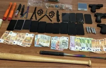 Αττική: Πώς δρούσαν κυκλώματα ναρκωτικών με ανήλικους στα βόρεια προάστια – Xρησιμοποιούσαν μέχρι και super car!