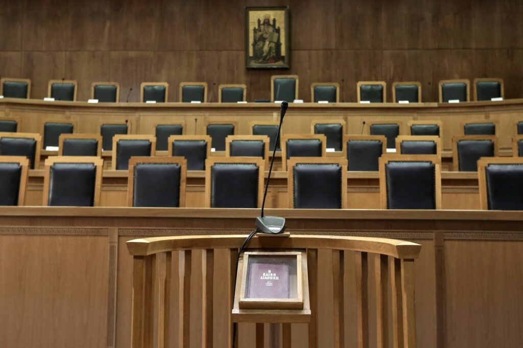 Επιστροφή των τόκων στα ληστρικά τραπεζικά δάνεια μετά την απόφαση του Αρείου Πάγου!