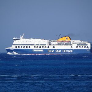 Τηλεφώνημα για βόμβα στο Blue Star 2 – Το πλοίο με 1.050 επιβαίνοντες πλέει προς το Λαύριο για έλεγχο
