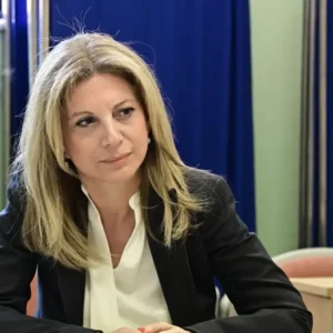 Ακυρώθηκε η ομιλία της Μαρίας Καρυστιανού στον ΔΣΑ από συνδικαλιστές της ΝΔ και του ΠΑΣΟΚ!