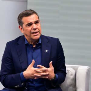 O λόγος που ο Α.Τσίπρας δεν έμαθε ποτέ του καλά αγγλικά… (βίντεο)