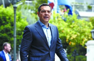 Η απάντηση του Α.Τσίπρα στις δηλώσεις Κ.Μητσοτάκη: «Εκείνος δεν μπορεί να οδηγήσει ούτε πατίνι»
