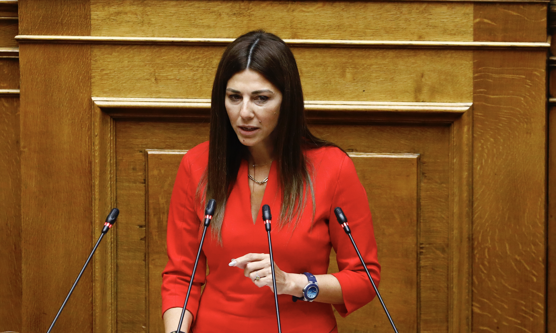 Η Σοφία Ζαχαράκη αποκάλυψε το πότε θα βγουν οι βαθμολογίες και τα αποτελέσματα των Πανελλαδικών (βίντεο)
