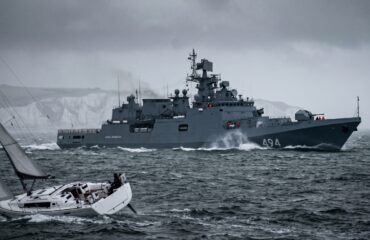 «Θερμό» επεισόδιο  στη Μάγχη: Η ανακοίνωση του ρωσικού υπουργείου Άμυνας