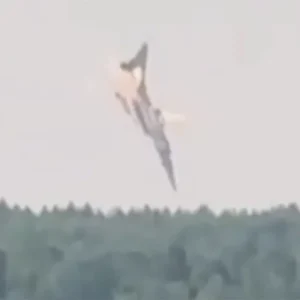 Βίντεο: Δεν ήταν μόνο το Β-52 – Συνετρίβησαν πολλά πολεμικά αεροσκάφη τις τελευταίες ημέρες