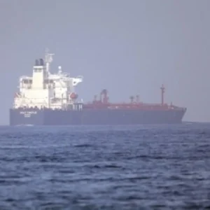 Οι Ουκρανοί κτύπησαν ρωσικό δεξαμενόπλοιο στη Μαύρη Θάλασσα