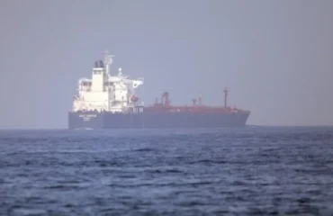 Οι Ουκρανοί κτύπησαν ρωσικό δεξαμενόπλοιο στη Μαύρη Θάλασσα