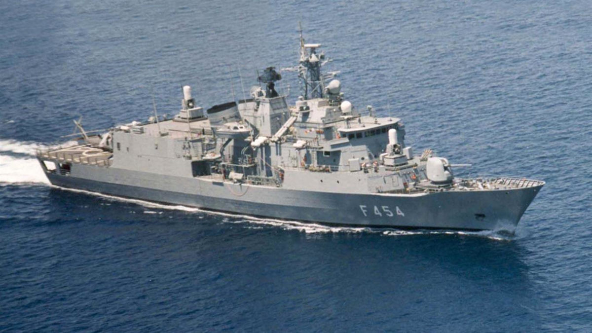 Η Ελλάδα δηλώνει «έτοιμη» να συμμετάσχει σε επιχείρηση για την απομάκρυνση ναρκών από τα Στενά του Ορμούζ
