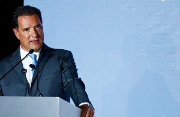 Ο Α.Γεωργιάδης αποδέχεται να συναντηθεί με τον Τ.Μακμπέθ: «Είμαι διαθέσιμος για συζήτηση»
